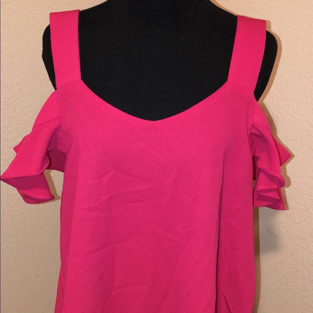 Off shoulder pink top
